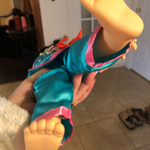 Asian Chinese Woman Carrying Child Cloth Dolls 13 inch mom and baby. Please read - Picture 12 of 15